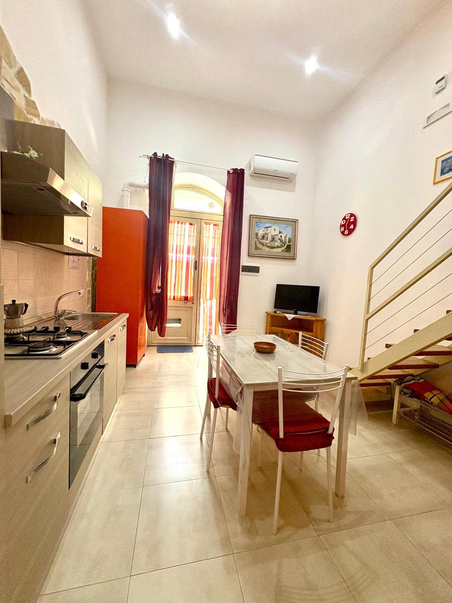 Joanna Studio Flat Giardini-Naxos Buitenkant foto