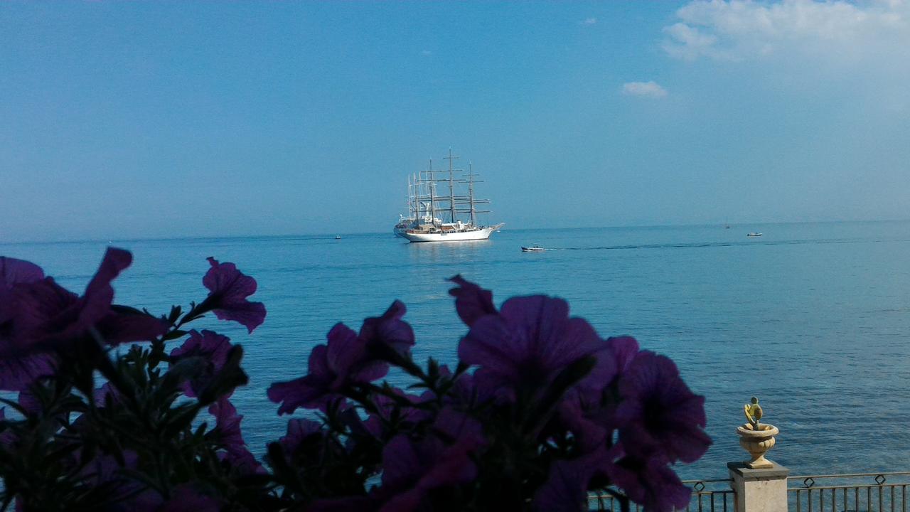 Joanna Studio Flat Giardini-Naxos Buitenkant foto